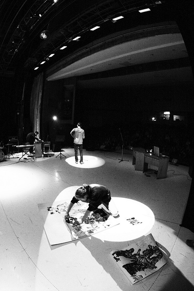 автор М. Мельниченко